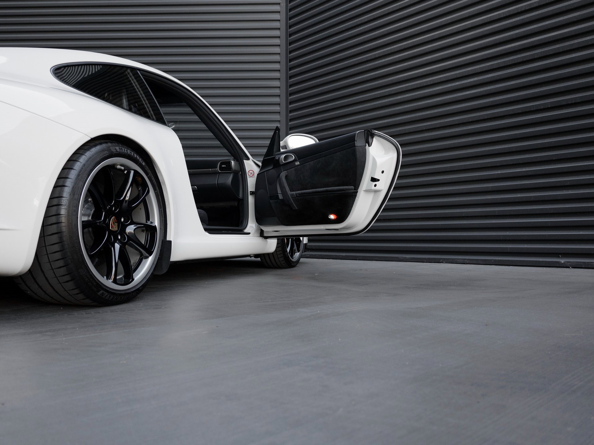 Used 2008 Porsche 911 GT3 image 35