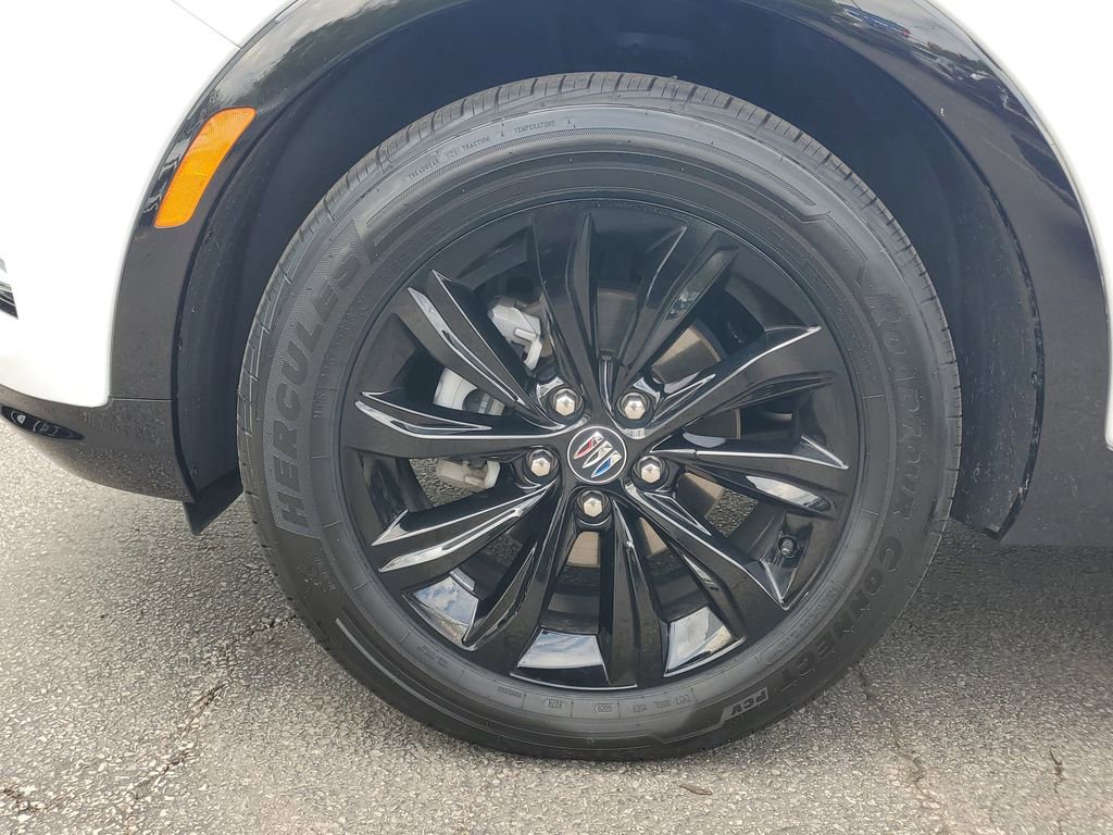 Used 2025 Buick Envista Sport Touring FWD image 9