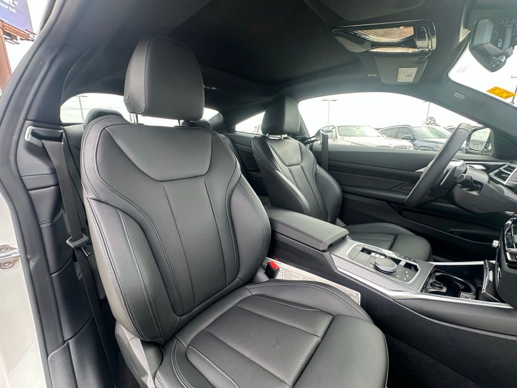 Certified 2026 BMW 430i Coupe w/ Parking Assistance Package image 28