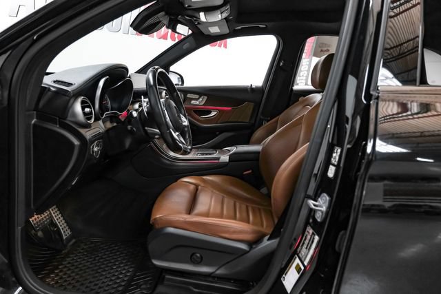 Used 2020 Mercedes-Benz GLC 43 AMG 4MATIC image 4