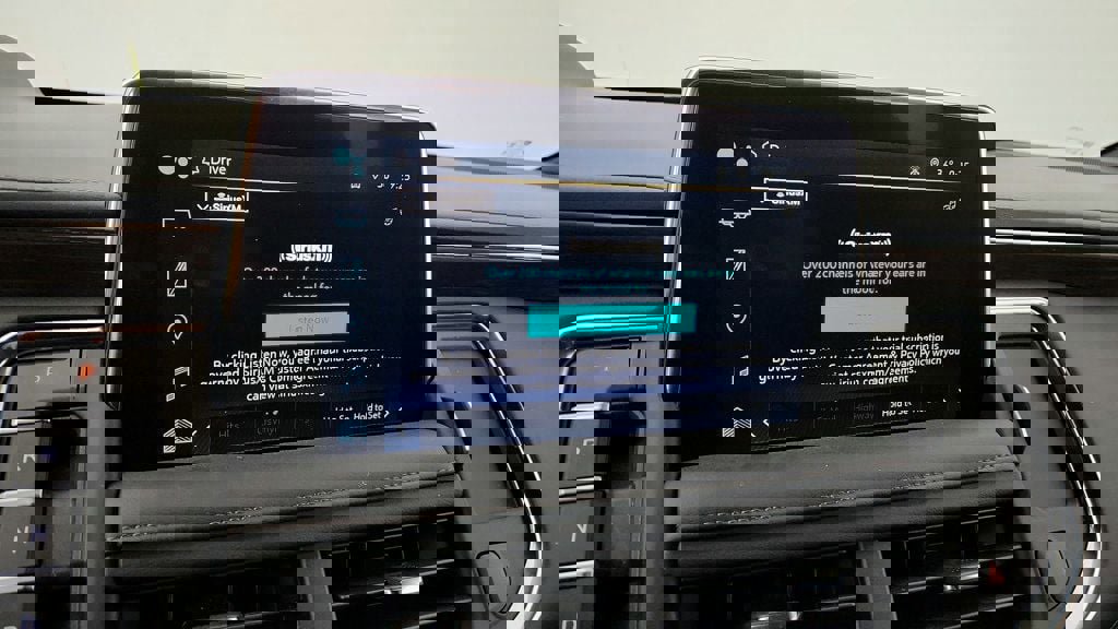 Used 2024 Chevrolet Tahoe High Country w/ Advanced Technology Package image 18