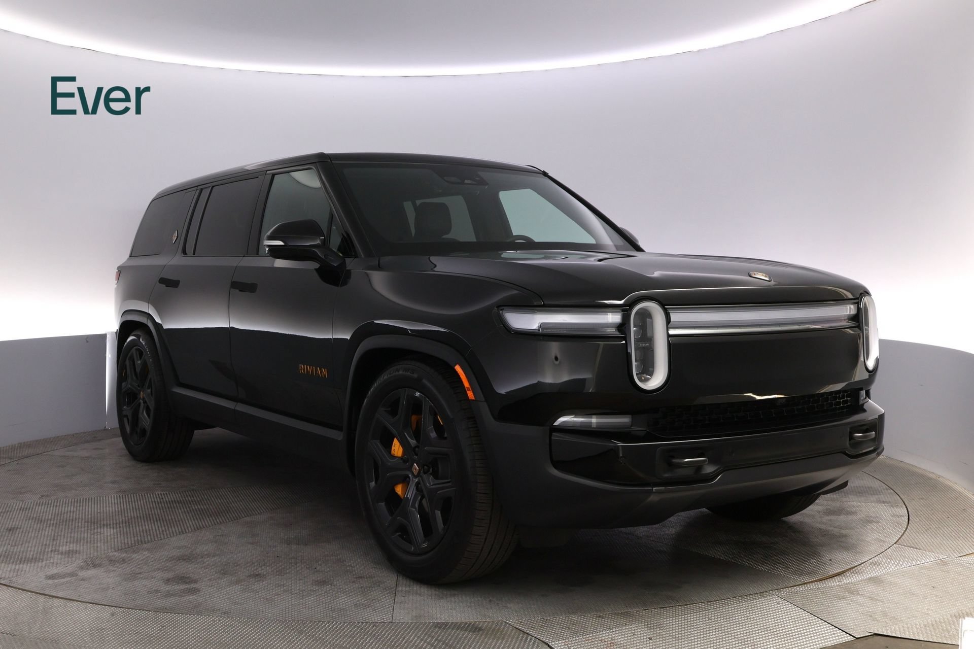 Used 2025 Rivian R1S Premium AWD/4WD image 13