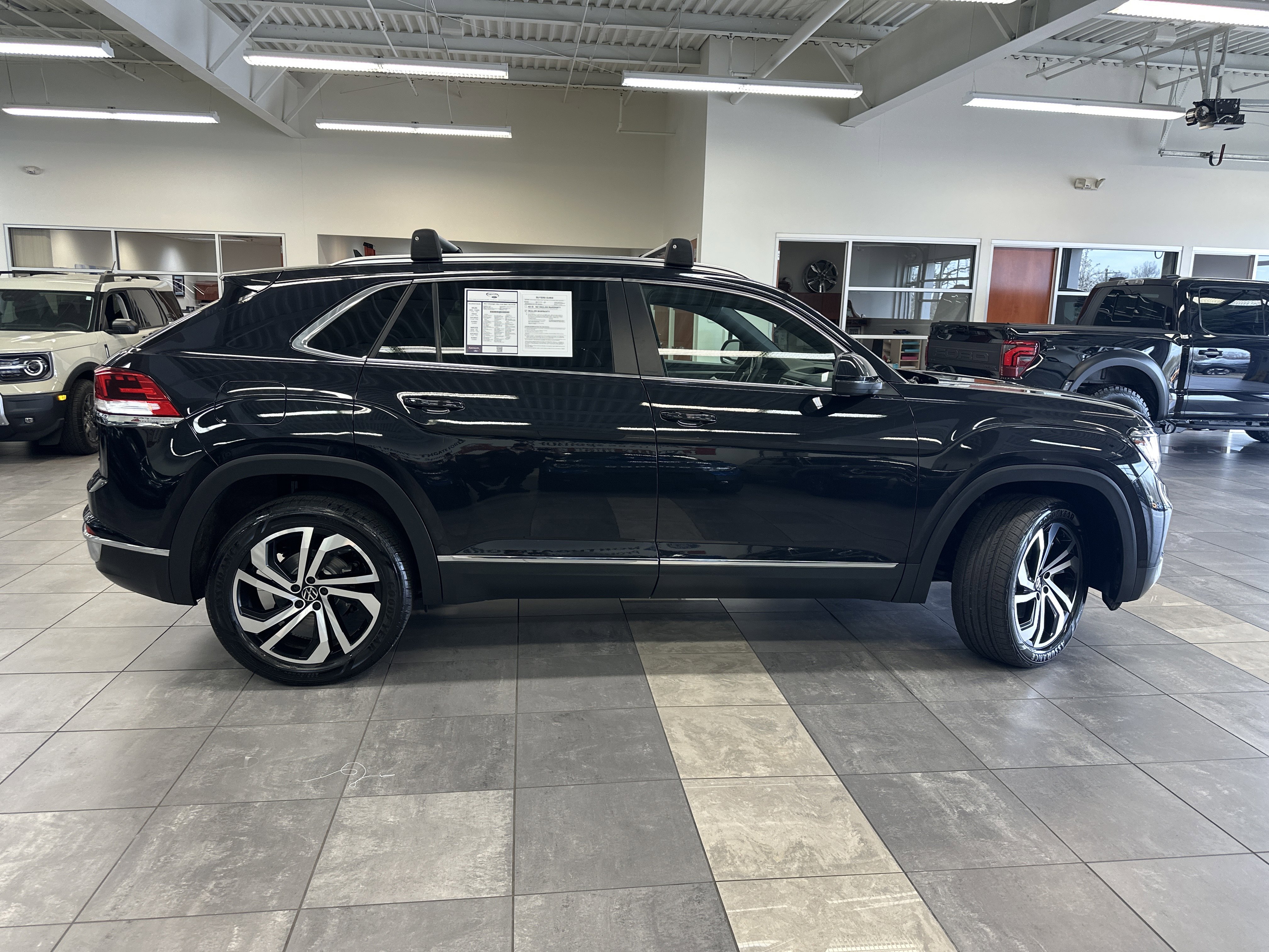 Used 2023 Volkswagen Atlas Cross Sport SEL image 13