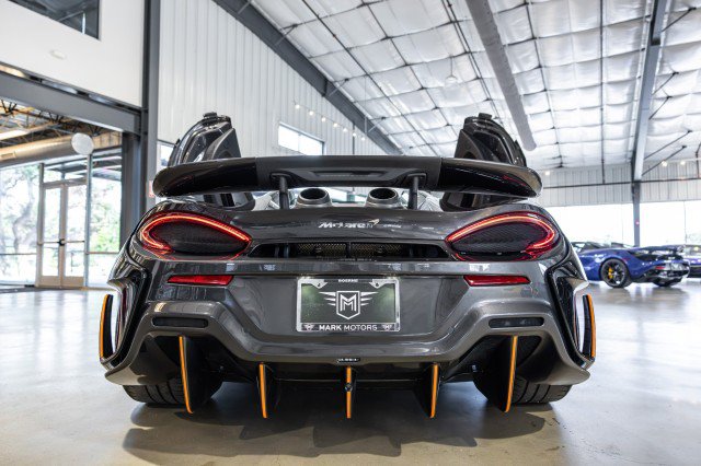 Used 2020 McLaren 600LT Spider RWD image 31