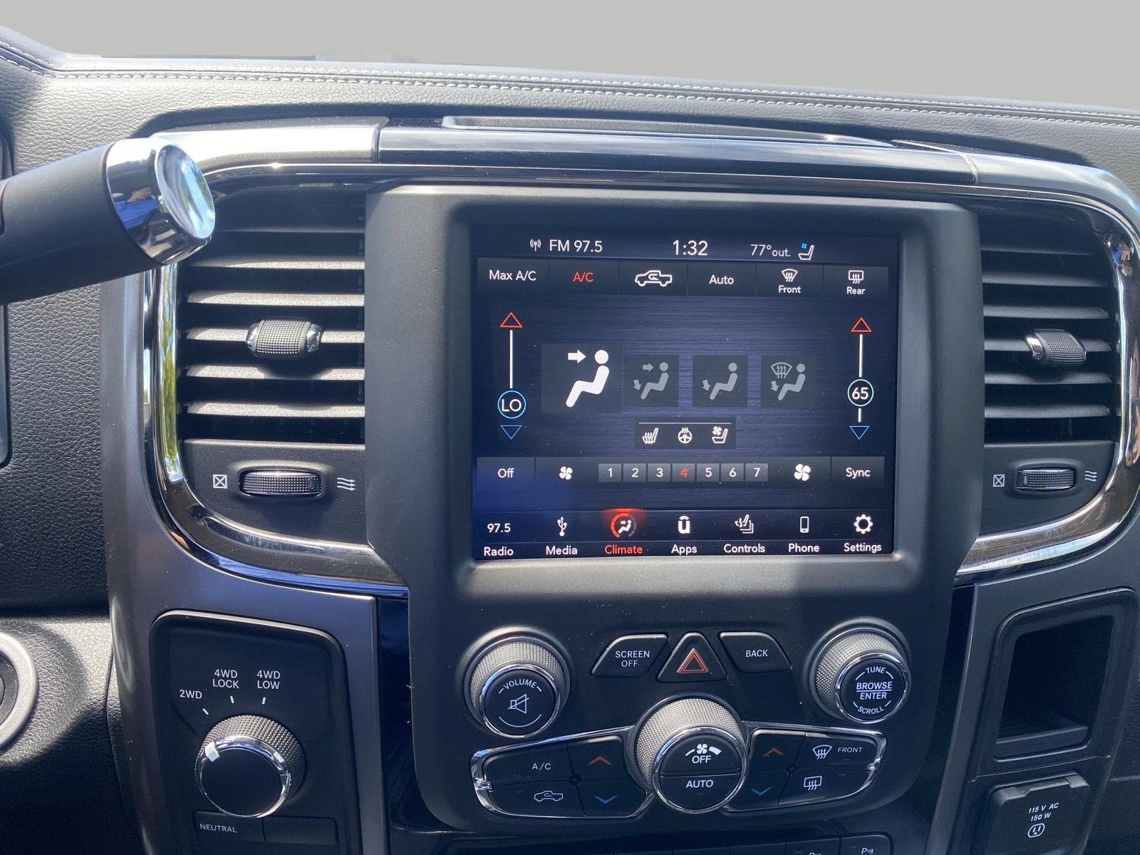 Used 2018 RAM 2500 Laramie w/ Sport Appearance Group AWD/4WD image 17