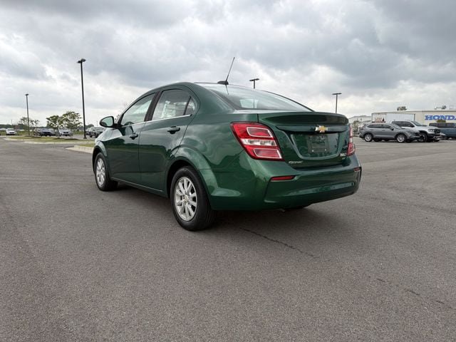 Used 2018 Chevrolet Sonic LT FWD image 3