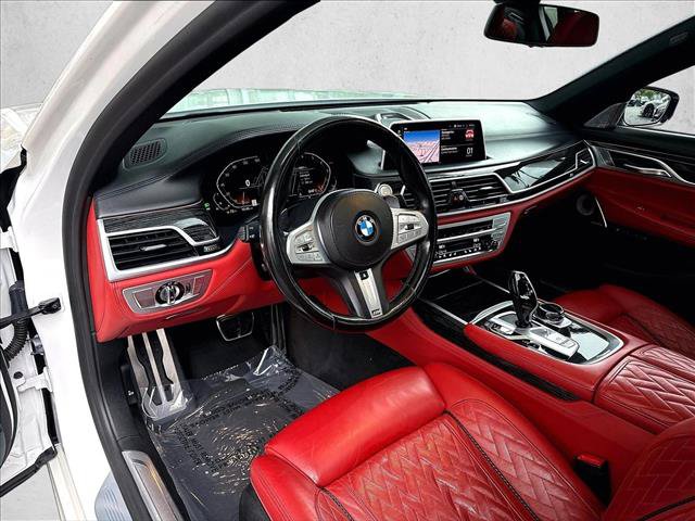 Used 2022 BMW 750i xDrive w/ Executive Package AWD/4WD image 14