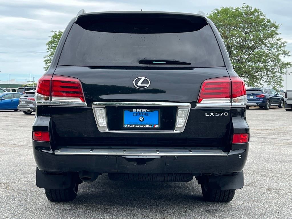 Used 2013 Lexus LX 570 4WD w/ Luxury Pkg image 6