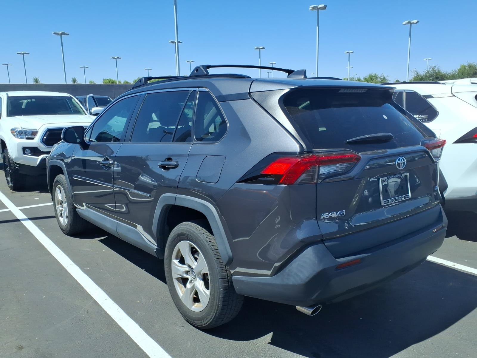 Certified 2020 Toyota RAV4 XLE w/ Convenience Package FWD image 4