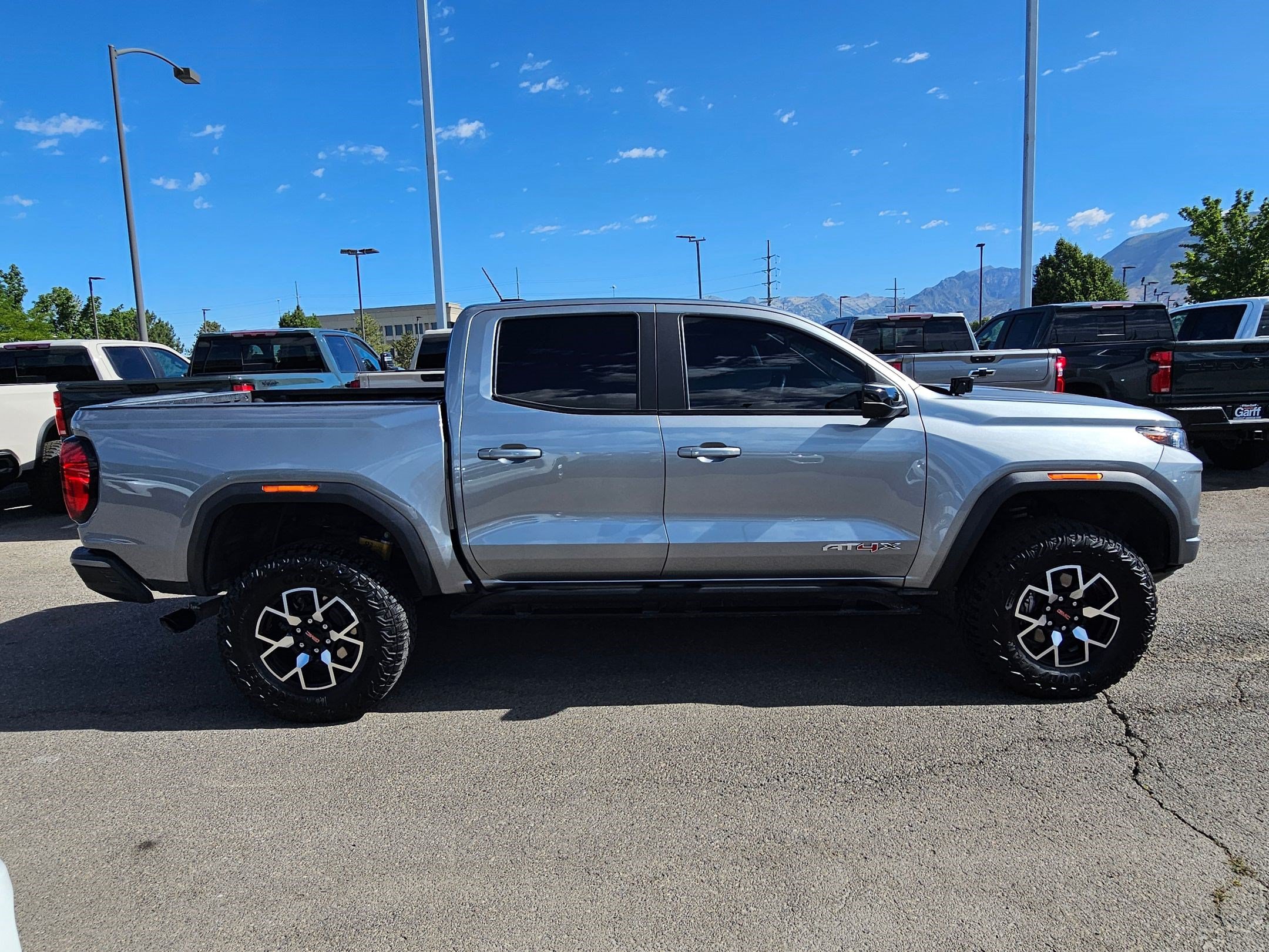 Used 2024 GMC Canyon AT4X AWD/4WD image 2