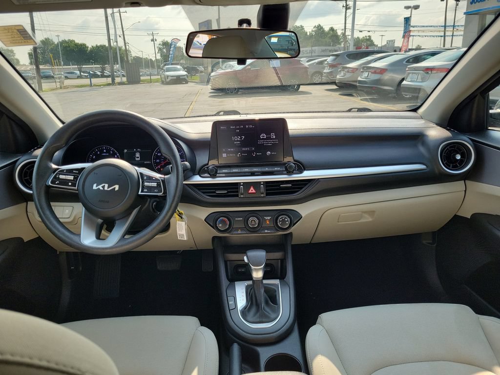 Used 2023 Kia Forte LXS FWD image 11