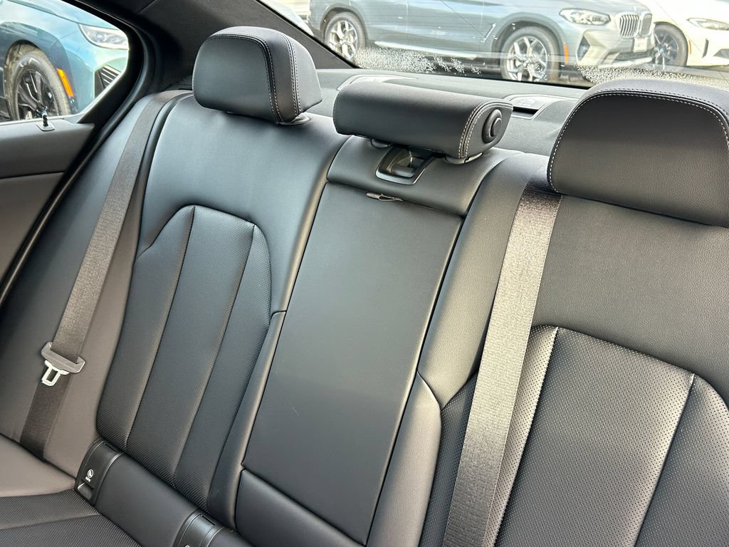 Used 2024 BMW 330i Sedan w/ Convenience Package RWD image 32