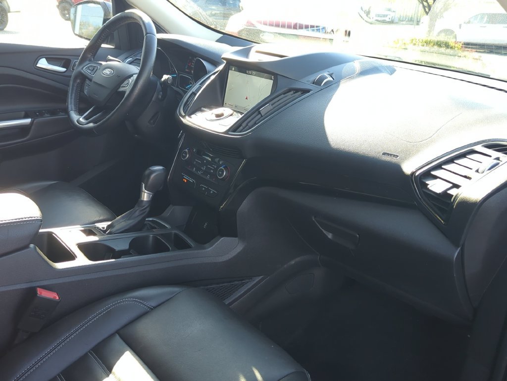 Used 2017 Ford Escape Titanium AWD/4WD image 27