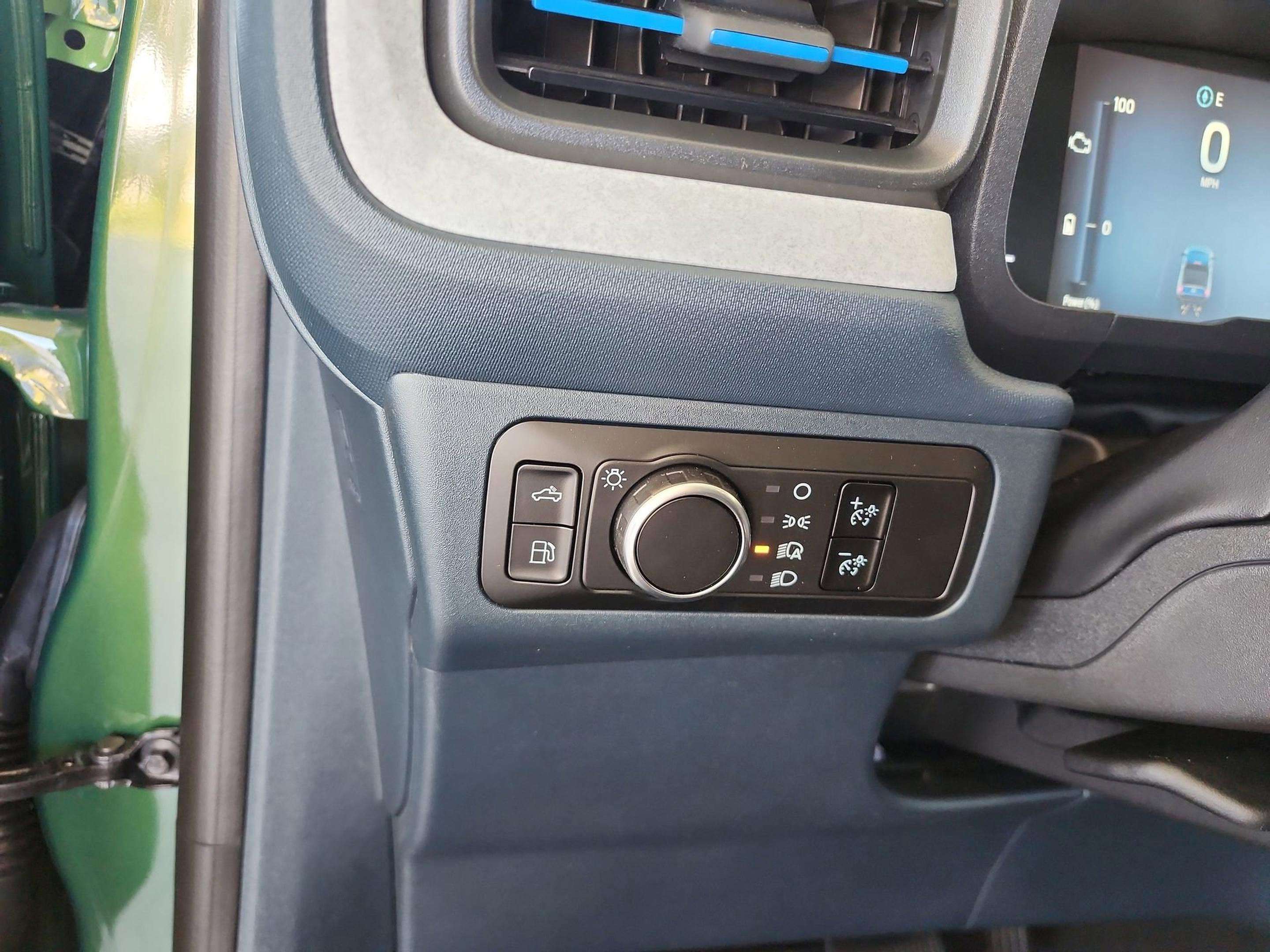 New 2025 Ford Maverick XLT image 12