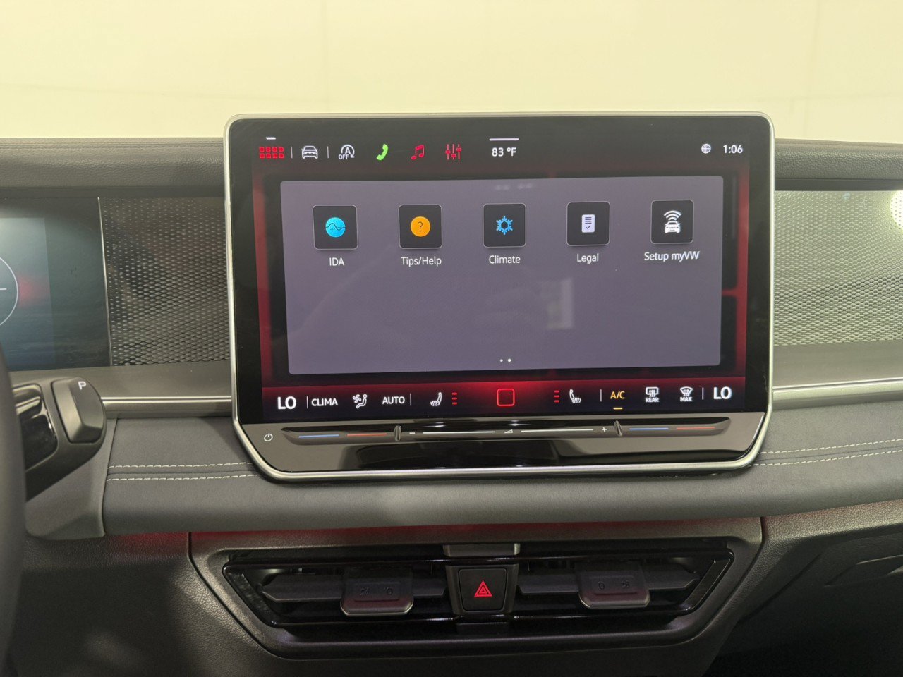 Used 2026 Volkswagen Tiguan SE FWD image 19
