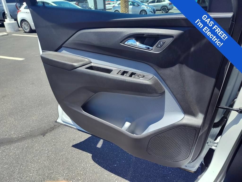 New 2027 Chevrolet Bolt RS w/ Super Cruise Package FWD image 9