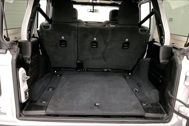 Used 2022 Jeep Wrangler Unlimited Sport AWD/4WD image 39