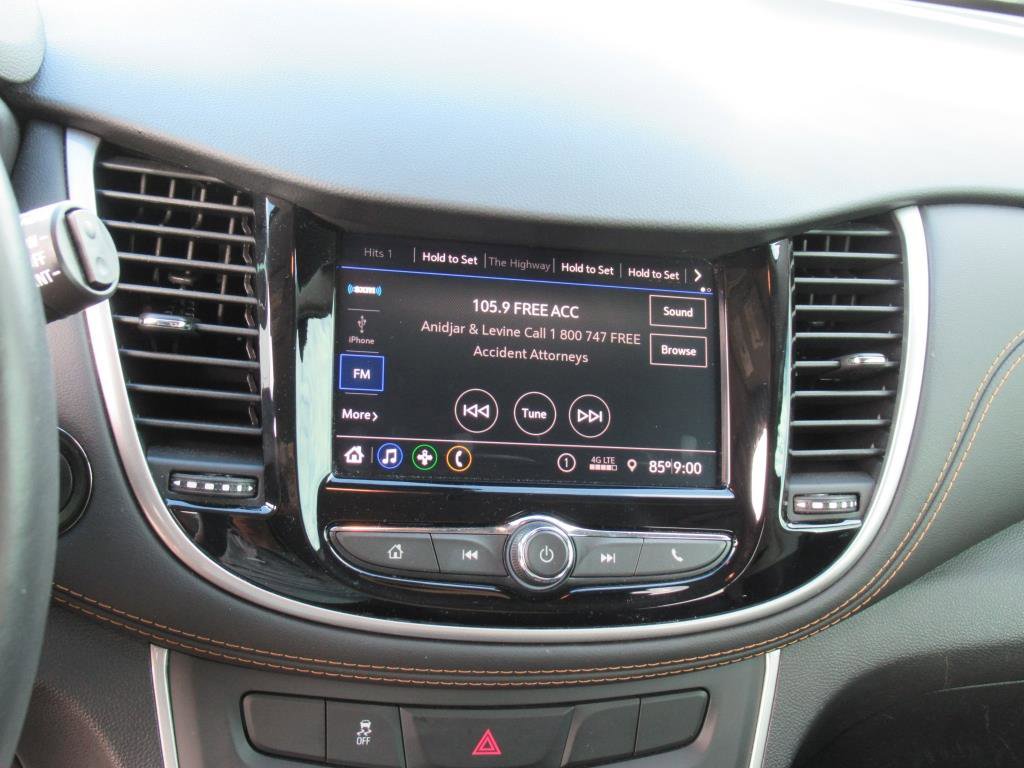 Used 2022 Chevrolet Trax LT w/ LT Convenience Package image 21