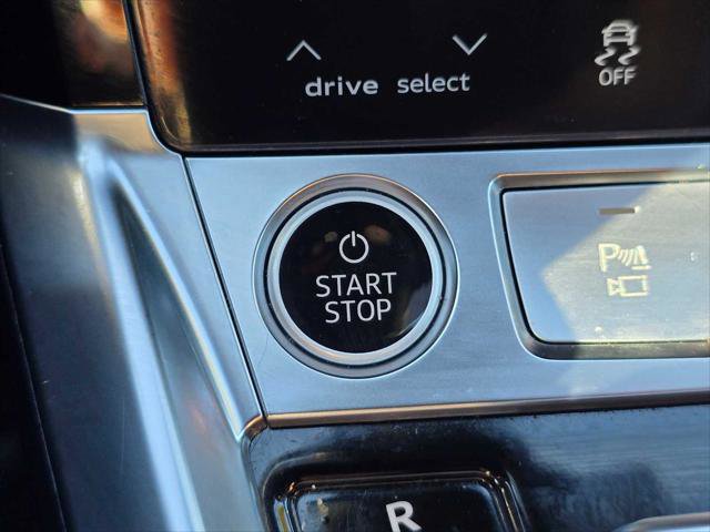 Used 2024 Audi Q8 e-tron Premium Plus image 38