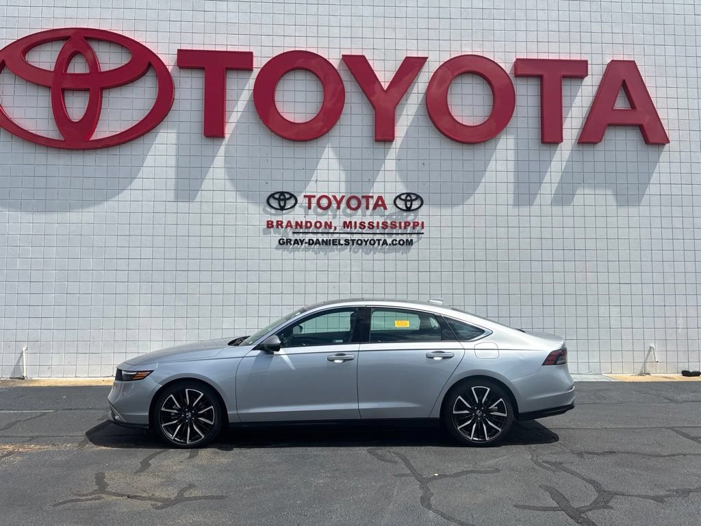 Used 2023 Honda Accord Touring image 5
