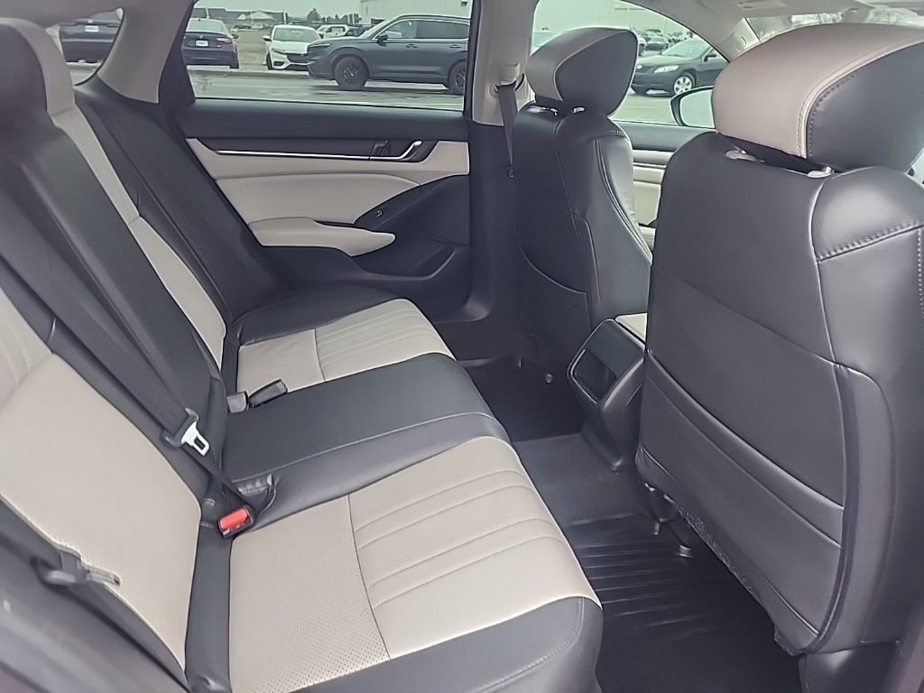 Used 2018 Honda Accord LX image 25