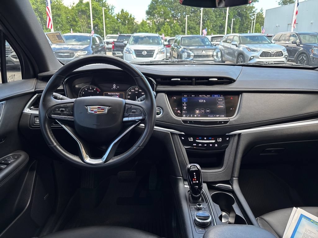 Used 2024 Cadillac XT6 Luxury w/ LPO, Floor Liner Package AWD/4WD image 15