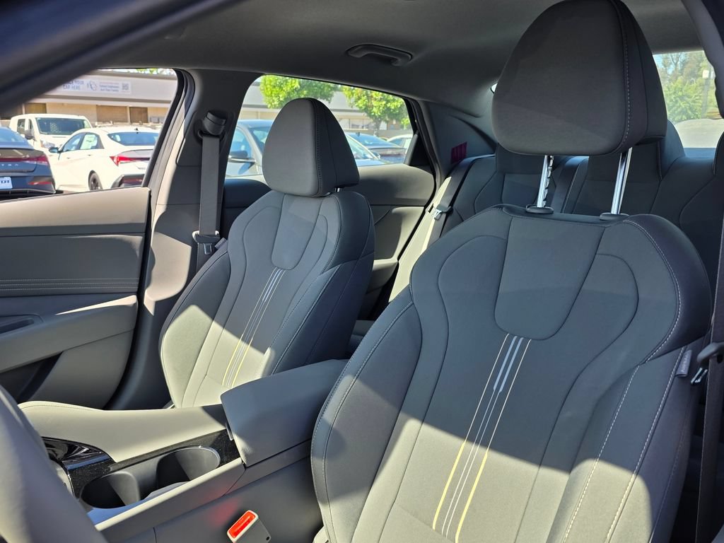 New 2026 Hyundai Elantra Sport FWD image 12