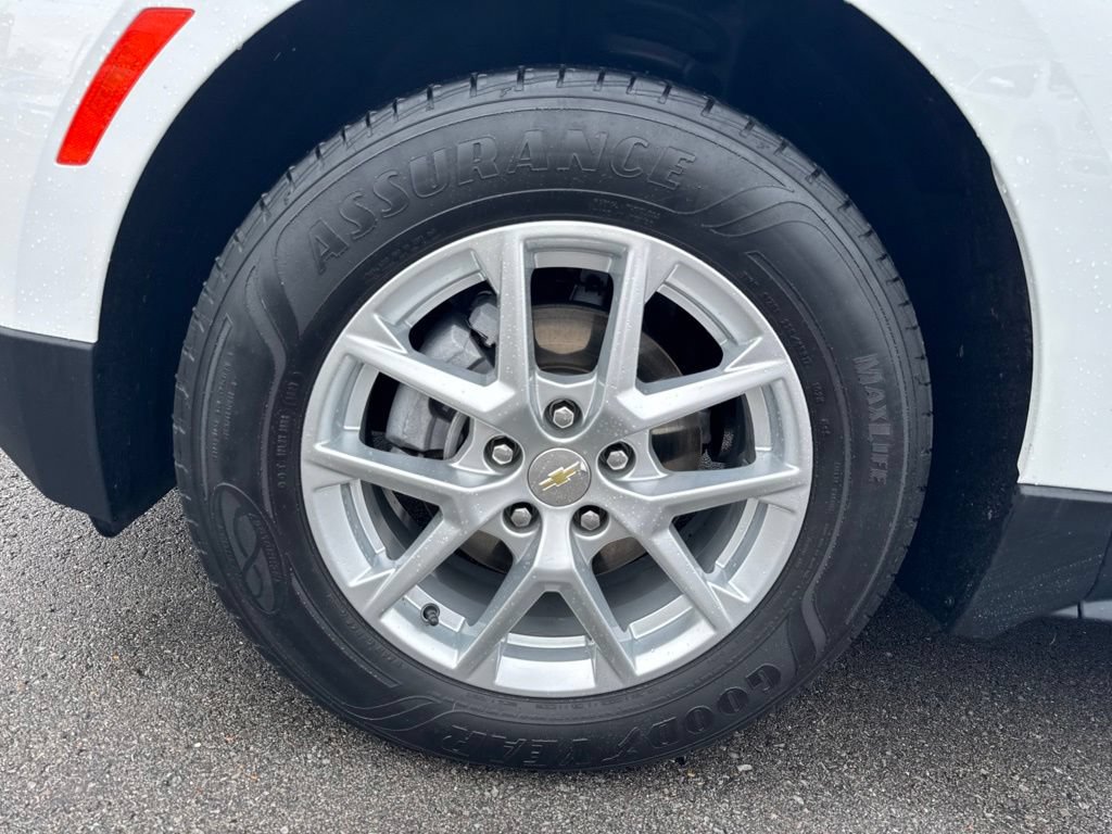 Used 2022 Chevrolet Equinox LS AWD/4WD image 27