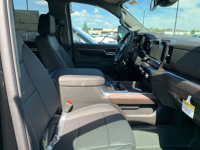 New 2026 GMC Sierra 2500 SLT w/ SLT Premium Package image 28