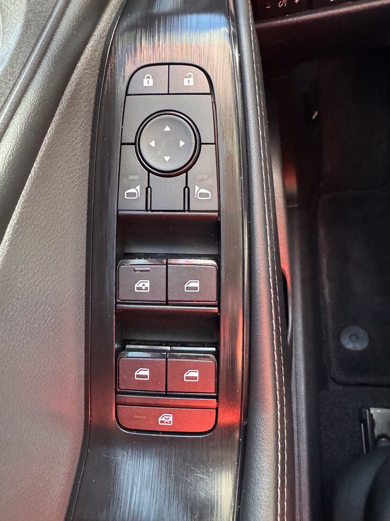 Used 2026 Nissan Rogue SV w/ Cold Weather Package FWD image 21