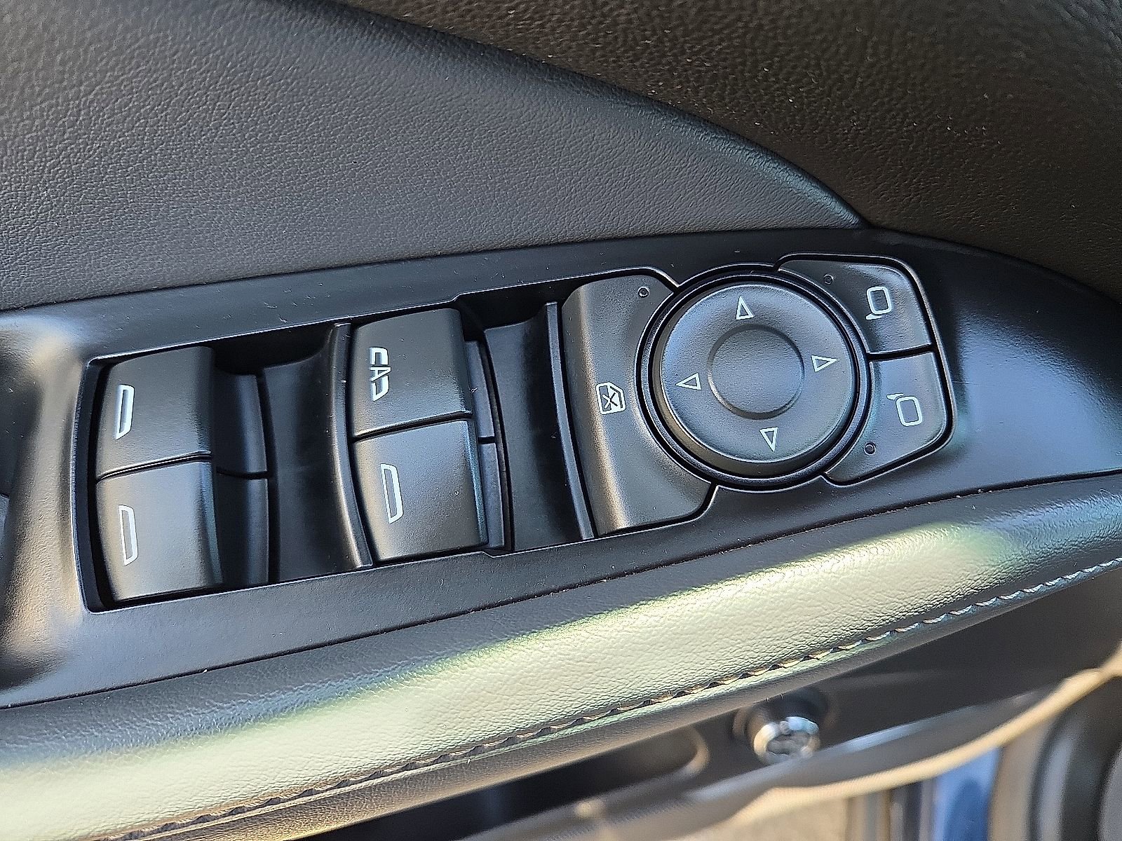 Certified 2024 Buick Enclave Essence w/ Experience Buick Package image 15