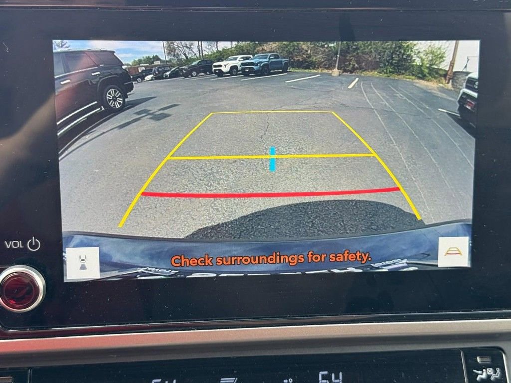 Used 2025 Toyota Camry SE FWD image 26