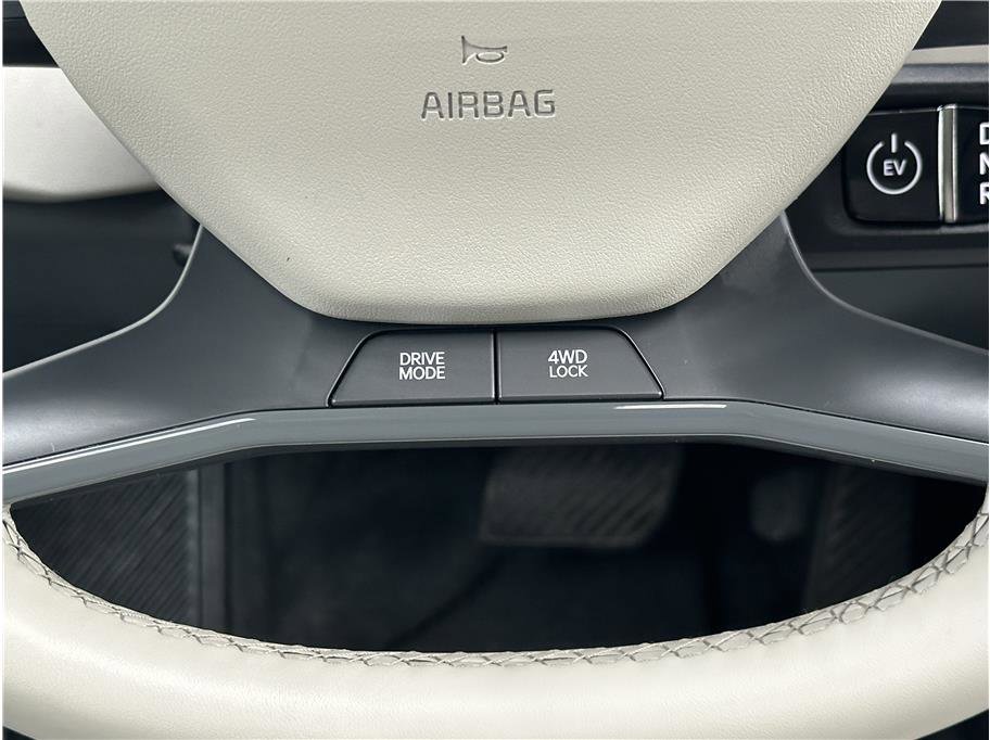 Used 2024 Kia EV9 Wind image 23