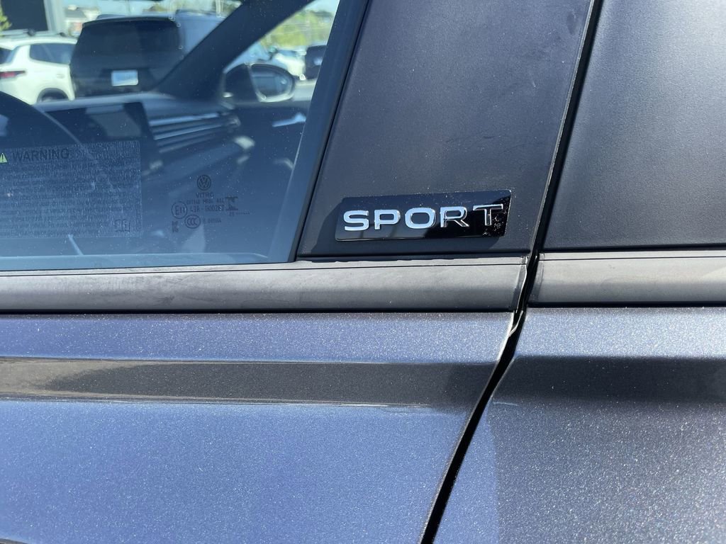 Used 2025 Volkswagen Jetta Sport image 8