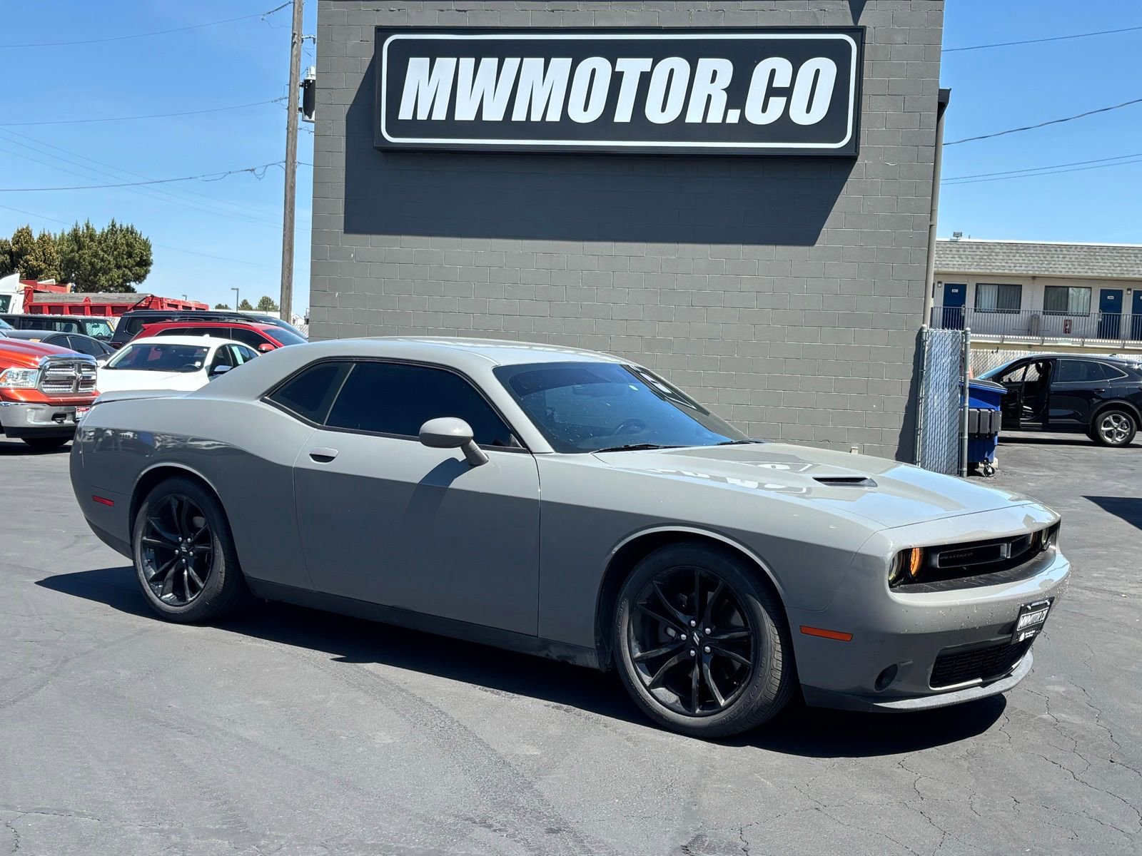 Used 2017 Dodge Challenger SXT