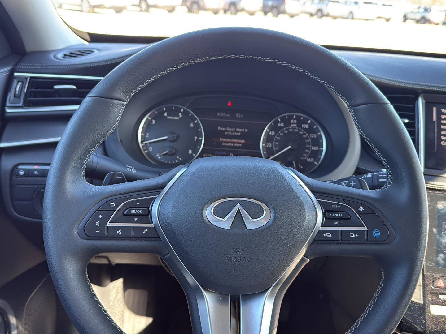 Used 2025 INFINITI QX50 Pure image 11