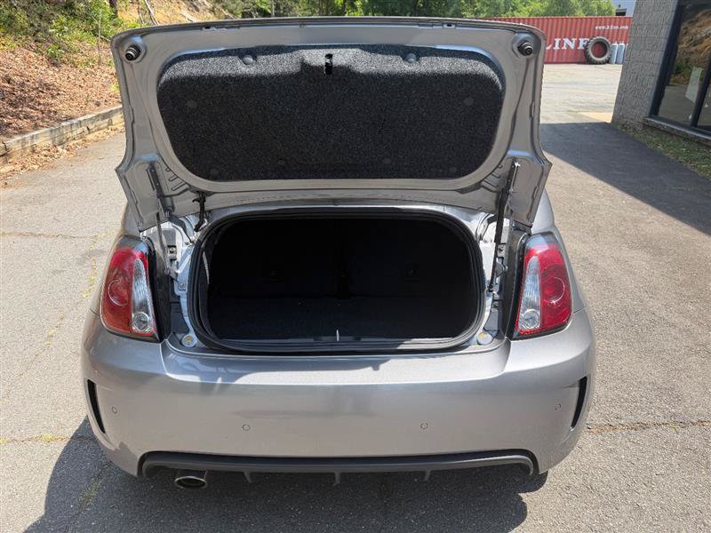 Used 2018 FIAT 500 Pop w/ Pop Cabrio Sport Package FWD image 10