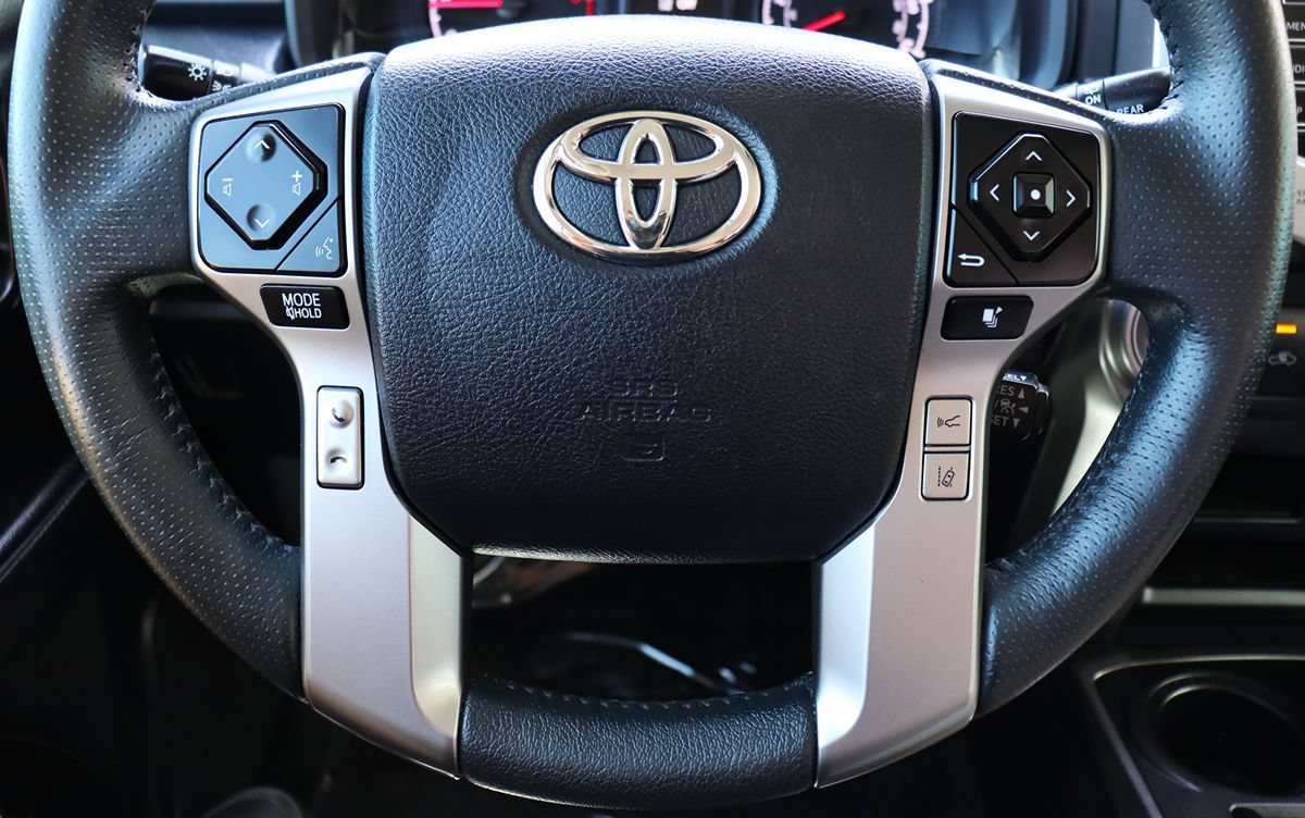 Used 2022 Toyota 4Runner SR5 AWD/4WD image 57