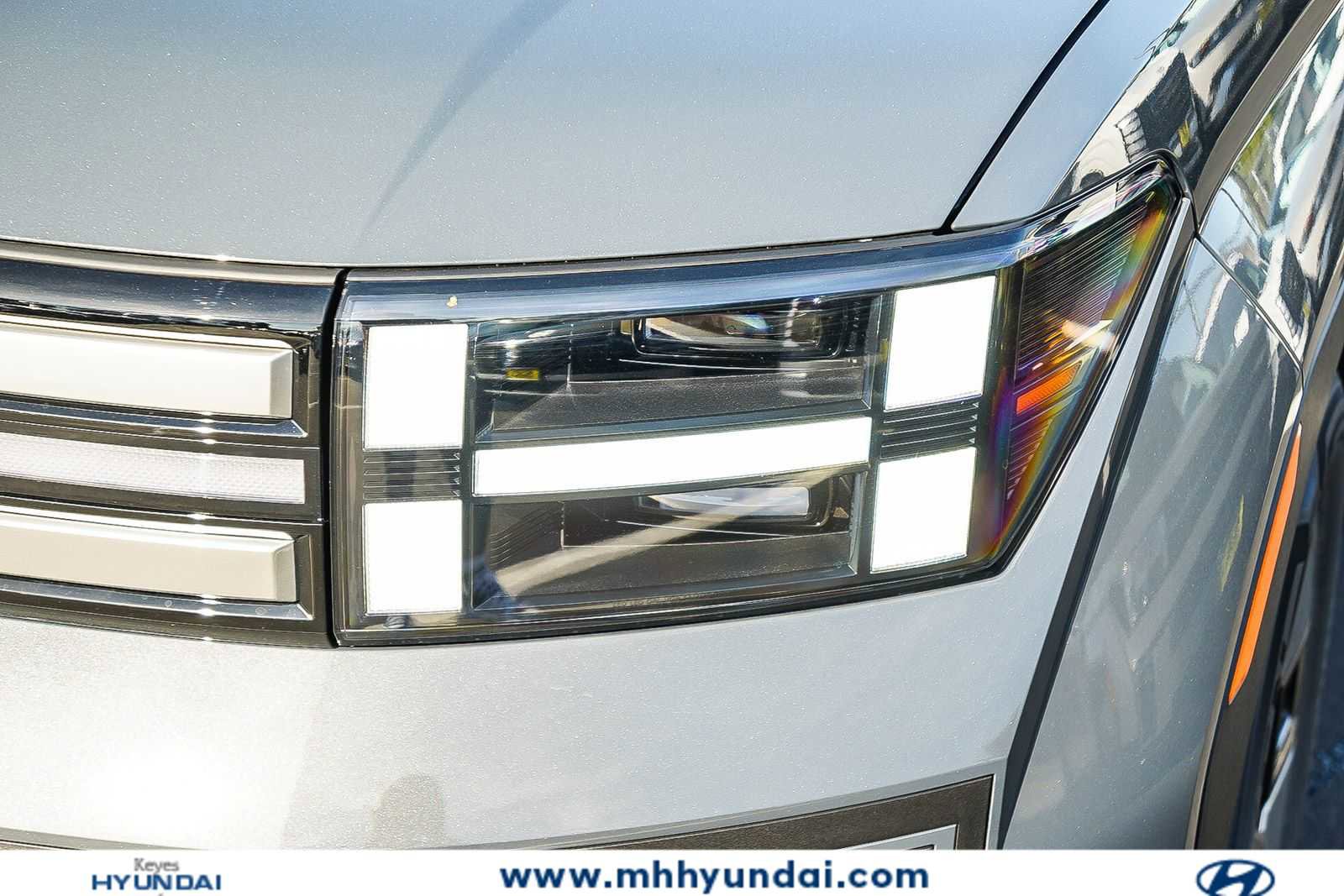 New 2026 Hyundai Santa Fe SE FWD image 8