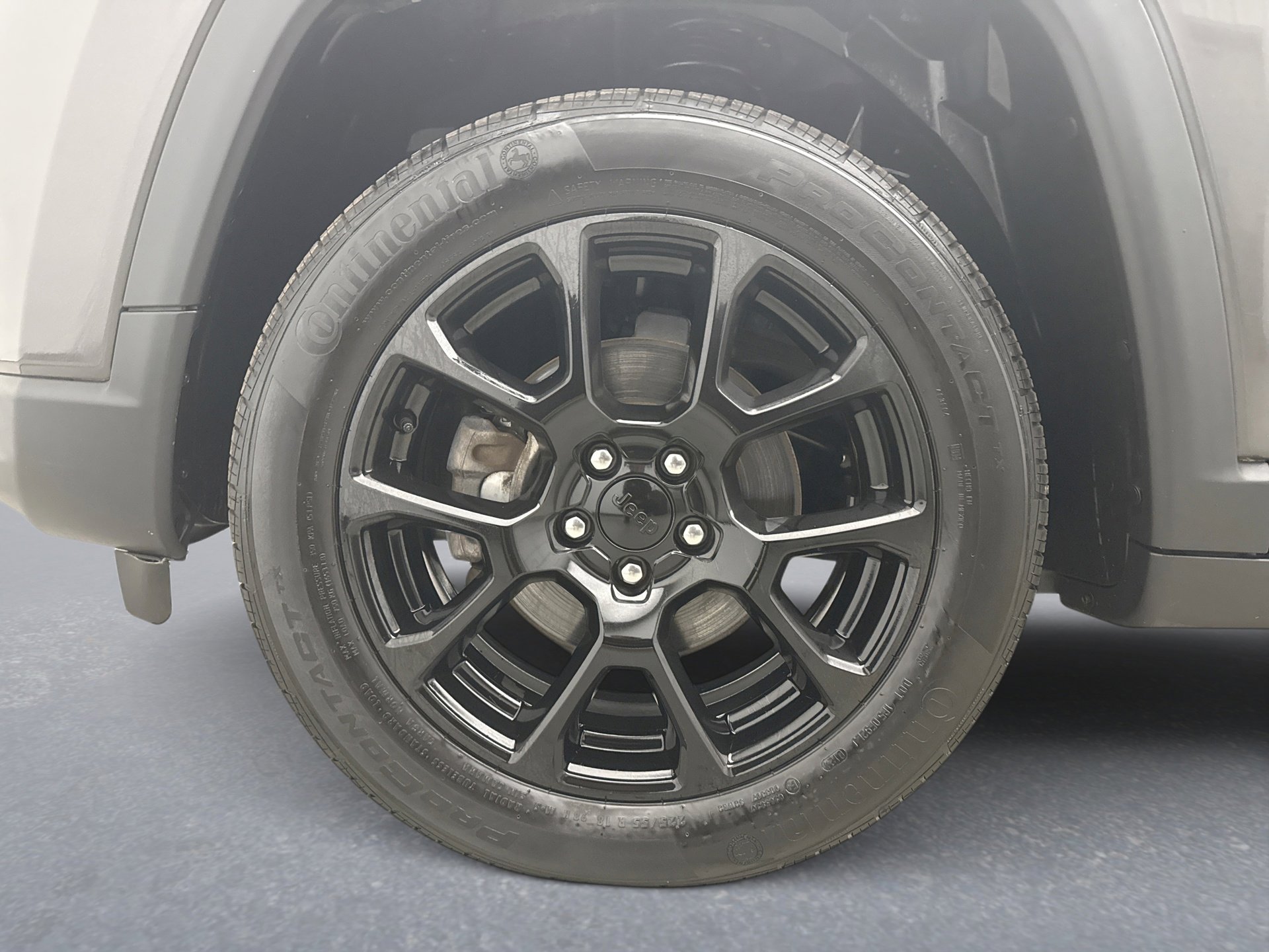 Used 2022 Jeep Compass Latitude w/ Sun and Sound Group image 24