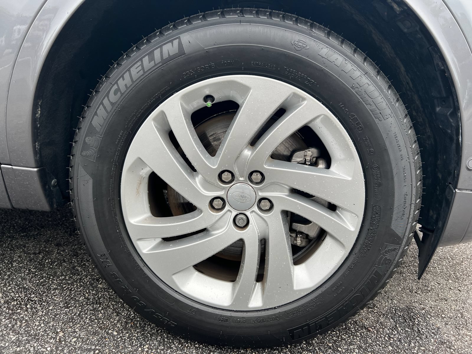 Used 2024 Land Rover Discovery Sport S AWD/4WD image 16