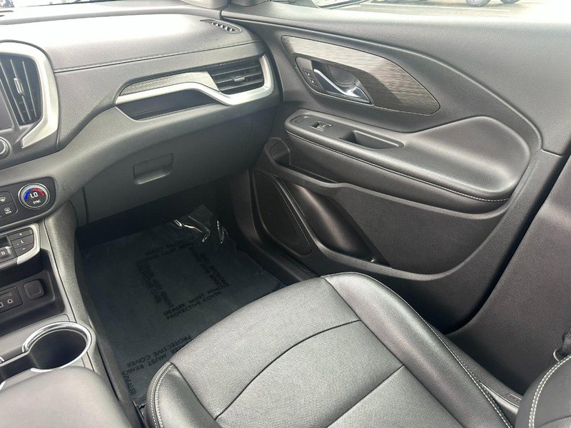 Used 2023 GMC Terrain SLT image 15