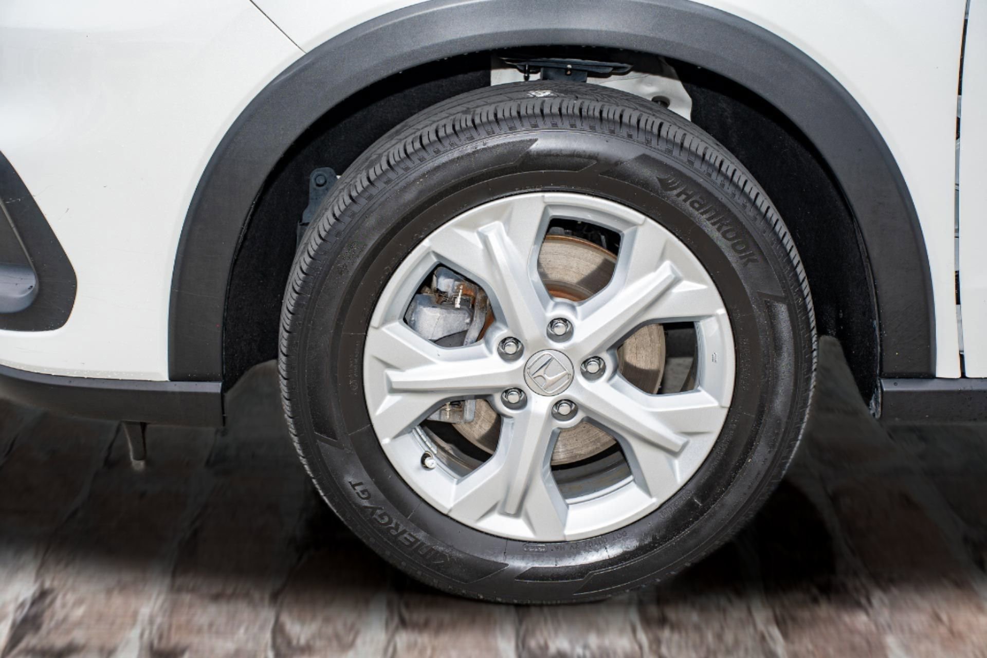 Used 2023 Honda HR-V LX image 37