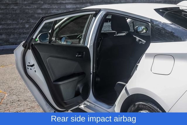 Used 2022 Toyota Prius LE AWD/4WD image 24