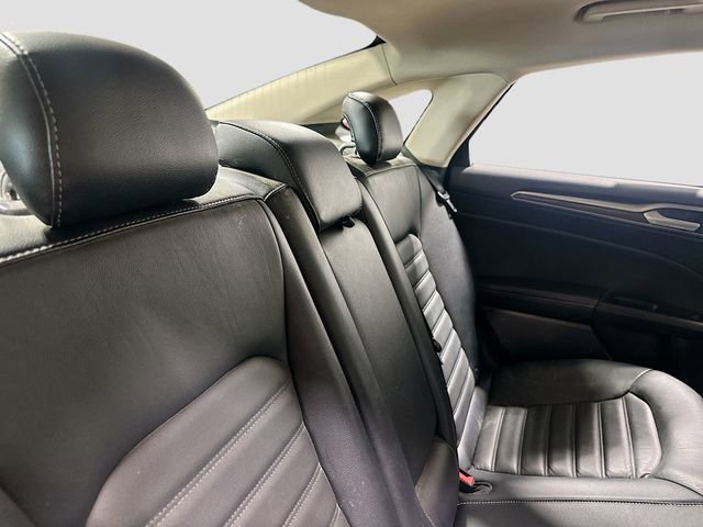 Used 2017 Ford Fusion SE w/ Fusion SE Technology Package FWD image 26