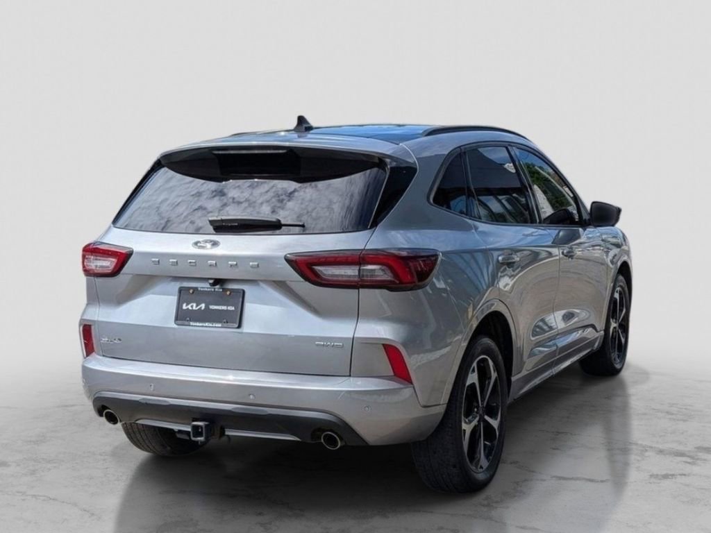 Used 2023 Ford Escape ST-Line Select w/ Tech Pack #2 AWD/4WD image 6