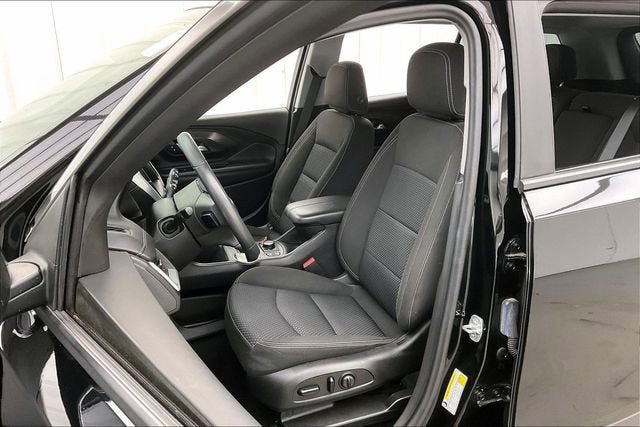 Certified 2022 GMC Terrain SLE w/ Driver Convenience Package image 8