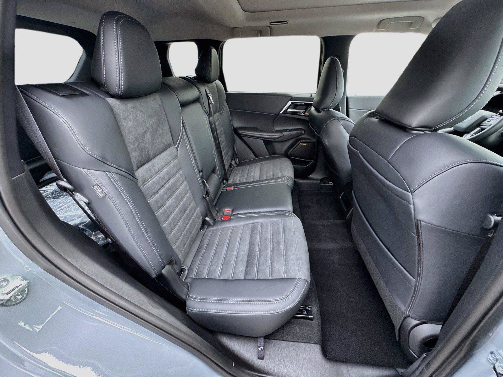 New 2026 Mitsubishi Outlander SE FWD image 28
