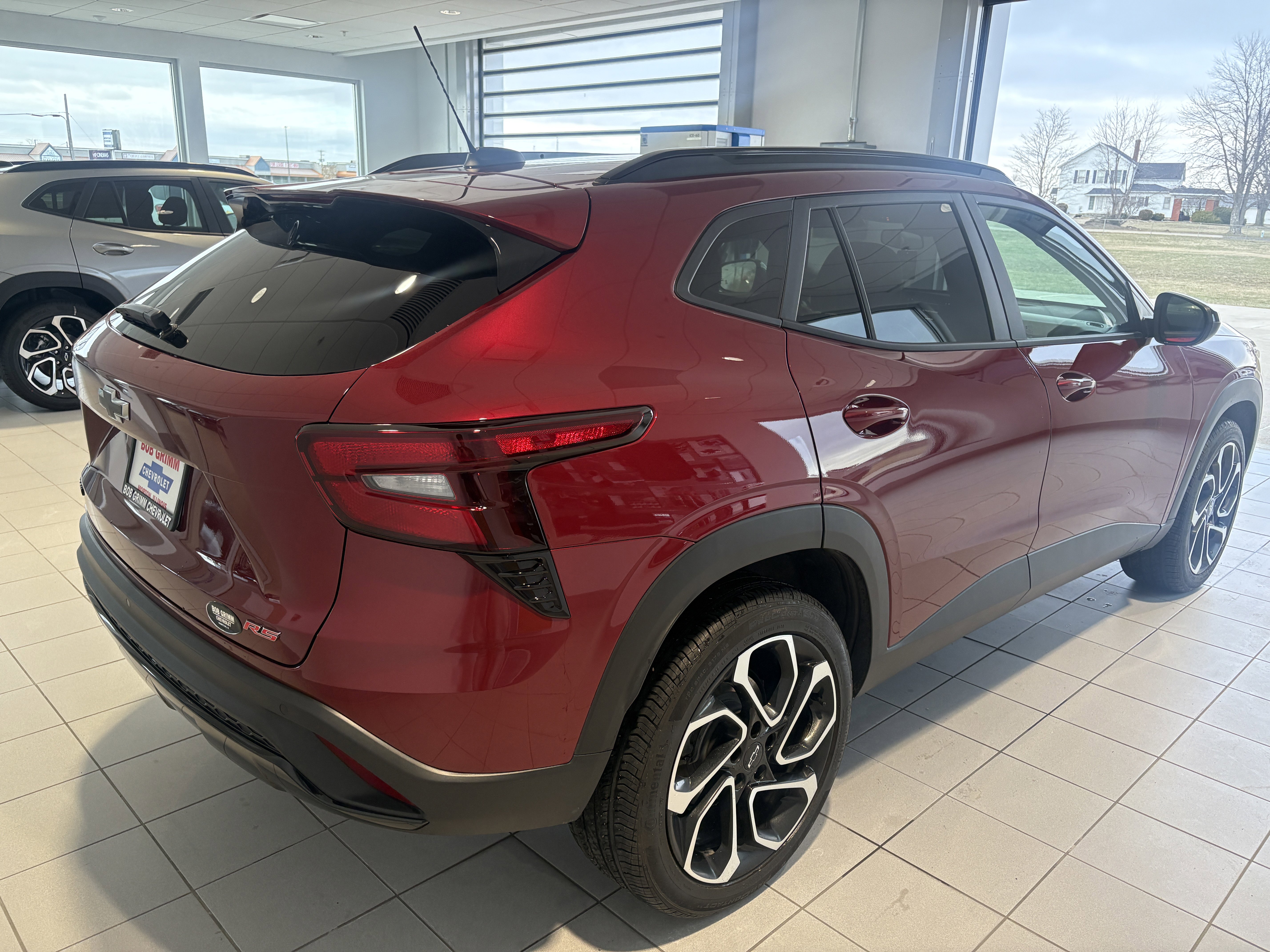 Used 2025 Chevrolet Trax RS w/ Sunroof Package image 4