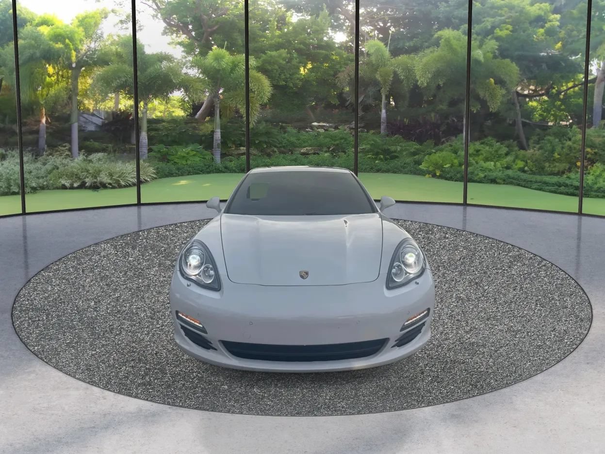 Used 2012 Porsche Panamera S RWD image 2